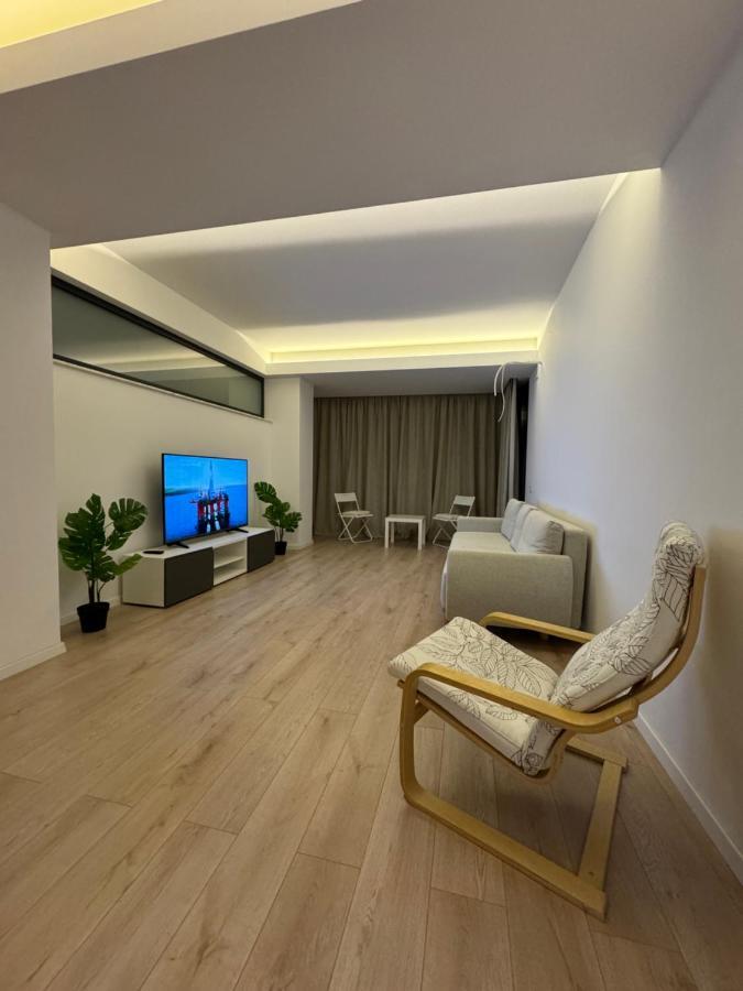 Warm Hotel Apartment Bukarest Exterior foto