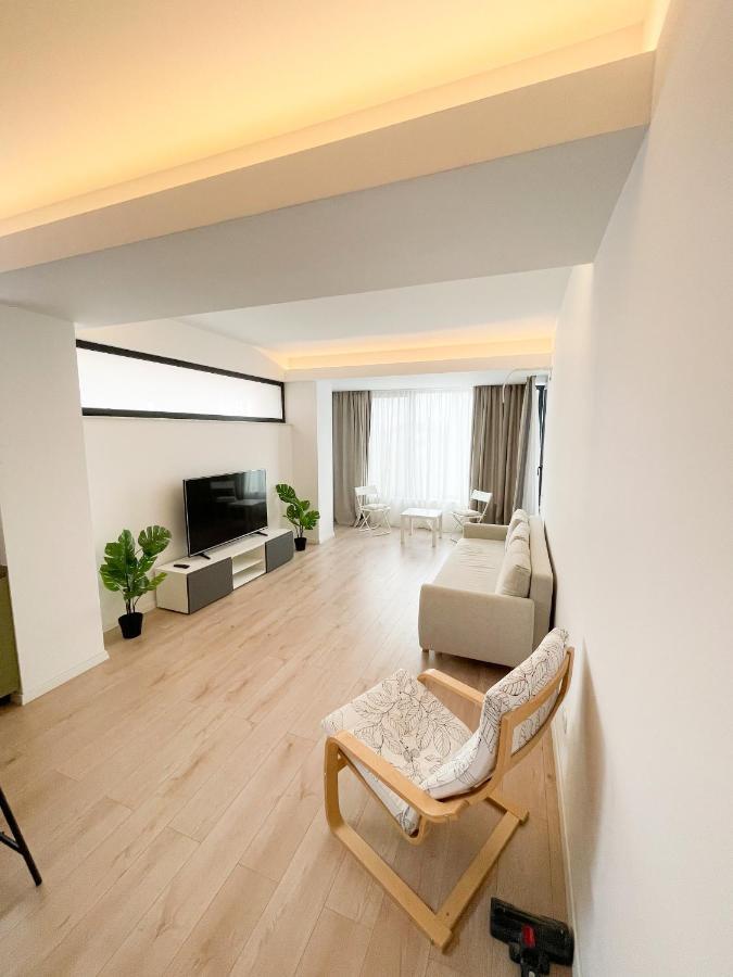 Warm Hotel Apartment Bukarest Exterior foto